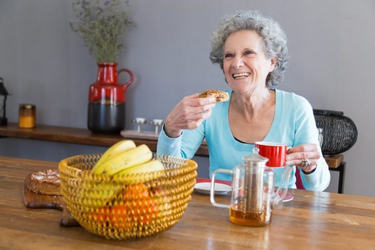 Que hacer cuando un anciano no quiere comer